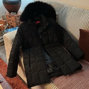 Anne Klein Midnight Puffer Coat with Luxe Fur Hood and down filling